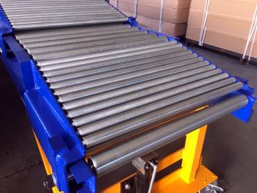 telescopic gravity roller conveyor