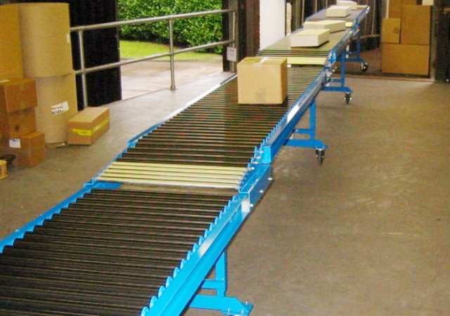 TBRF Telescopic Gravity Roller Conveyor