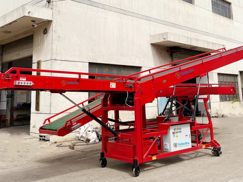 This is a telescopic belt conveyor for truck loading unloading.